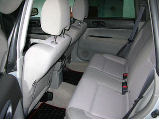 Subaru Forester foto 8