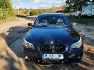 BMW 5 Series foto 1