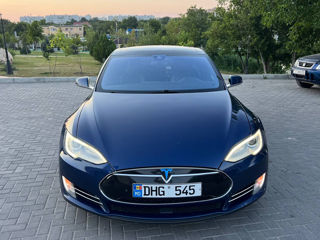 Tesla Model S foto 2