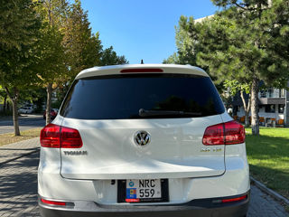 Volkswagen Tiguan foto 8