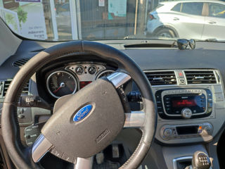 Ford Kuga foto 6