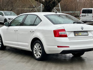 Skoda Octavia foto 4