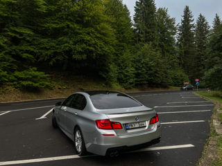 BMW 5 Series foto 3