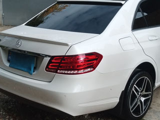 Mercedes E-Class foto 9