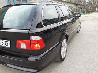 BMW 5 Series foto 5