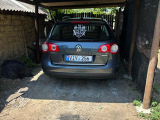 Volkswagen Passat foto 2