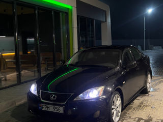 Lexus IS Series