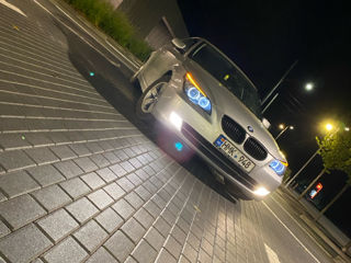 BMW 5 Series foto 3