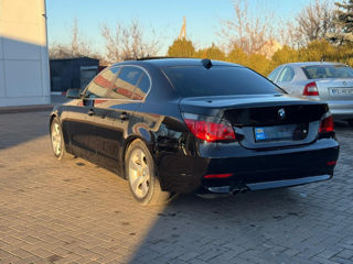 BMW 5 Series foto 2