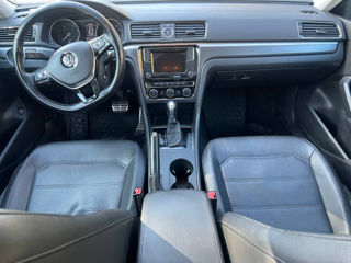 Volkswagen Passat foto 8