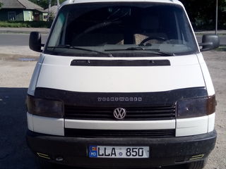 Volkswagen T4 foto 1