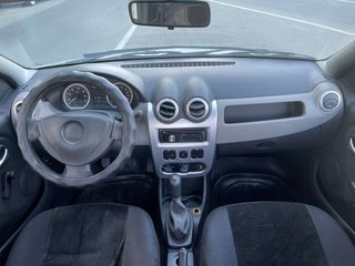 Dacia Logan foto 11