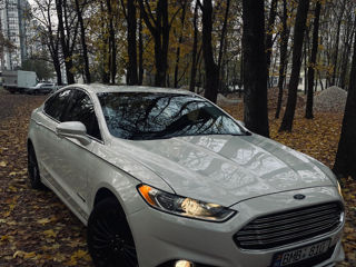 Ford Fusion foto 2