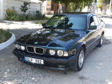 BMW 5 Series foto 1