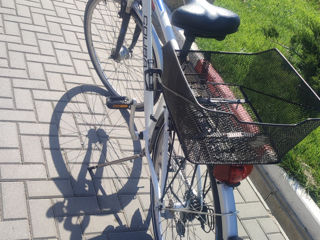 Vînd bicicleta foto 2