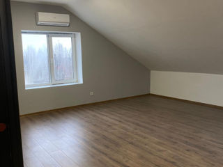 Apartament cu 3 camere, 120 m², Durlești, Chișinău foto 7