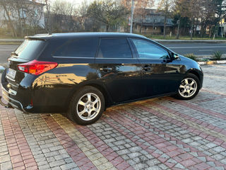 Toyota Auris foto 3