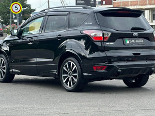 Ford Kuga foto 2