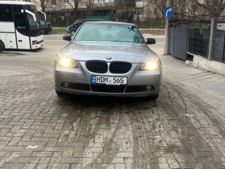 BMW 5 Series foto 8