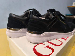 GUESS Los Angeles. Made in USA. Original ! foto 2