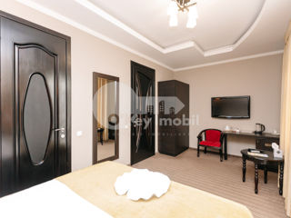 Chirie! Hotel, centru orașului, 800 mp, teren de 12 ari, 7 500 € foto 12