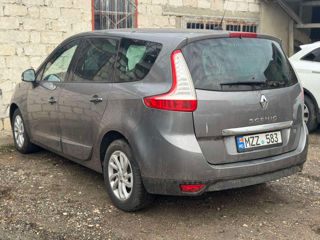 Renault Grand Scenic foto 4