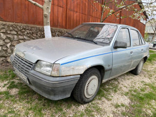 Opel Kadett foto 3