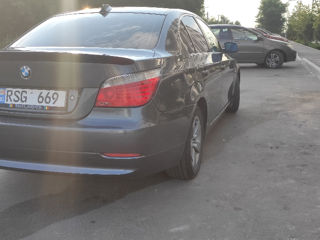 BMW 5 Series foto 4