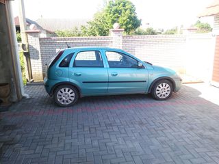 Opel Corsa foto 1