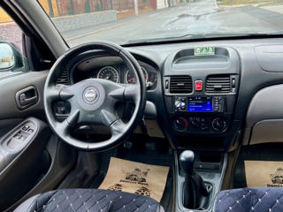 Nissan Almera foto 3