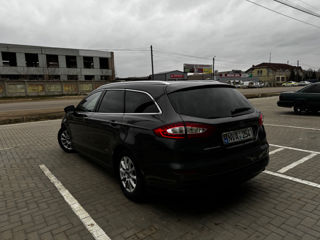 Ford Mondeo foto 8