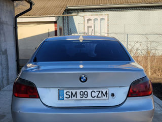 BMW 5 Series foto 2