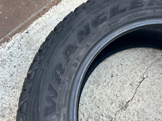 Vind anvelope de iarna Goodyear 255/60 R20 foto 5