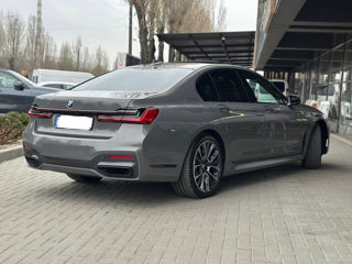 BMW 7 Series foto 2