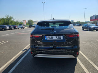 Jaguar F-PACE foto 7