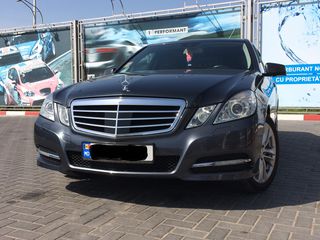 Mercedes E Class foto 2