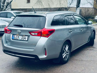 Toyota Auris foto 6