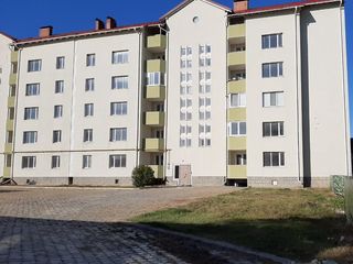Apartament cu 2 camere, 90 m², Centru, Briceni