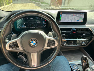 BMW 5 Series foto 9