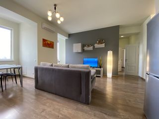 Apartament cu 3 camere, 95 m², Centru, Chișinău
