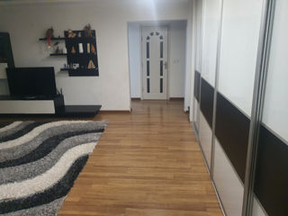 Apartament cu 3 camere, 105 m², Ciocana, Chișinău foto 6