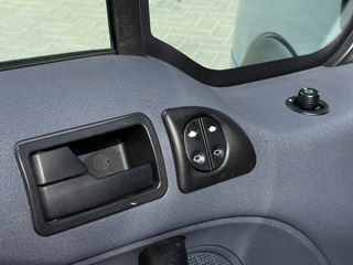 Ford Transit Connect foto 8