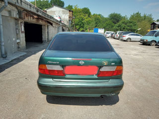 Nissan Almera foto 3