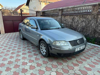 Volkswagen Passat foto 1