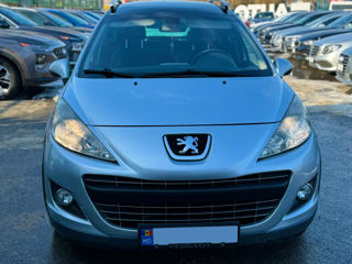 Peugeot 207 foto 2