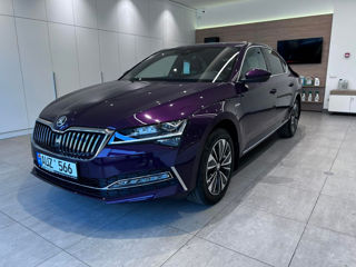 Skoda Superb foto 0