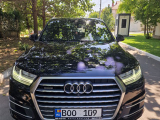 Audi q7 chirie auto