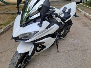 Kawasaki Ninja 650 foto 9