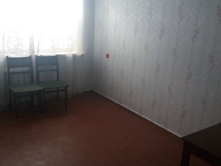 Se vinde apartament cu 3 camere urgent!!! foto 4