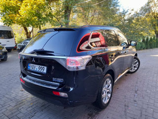 Mitsubishi Outlander foto 12